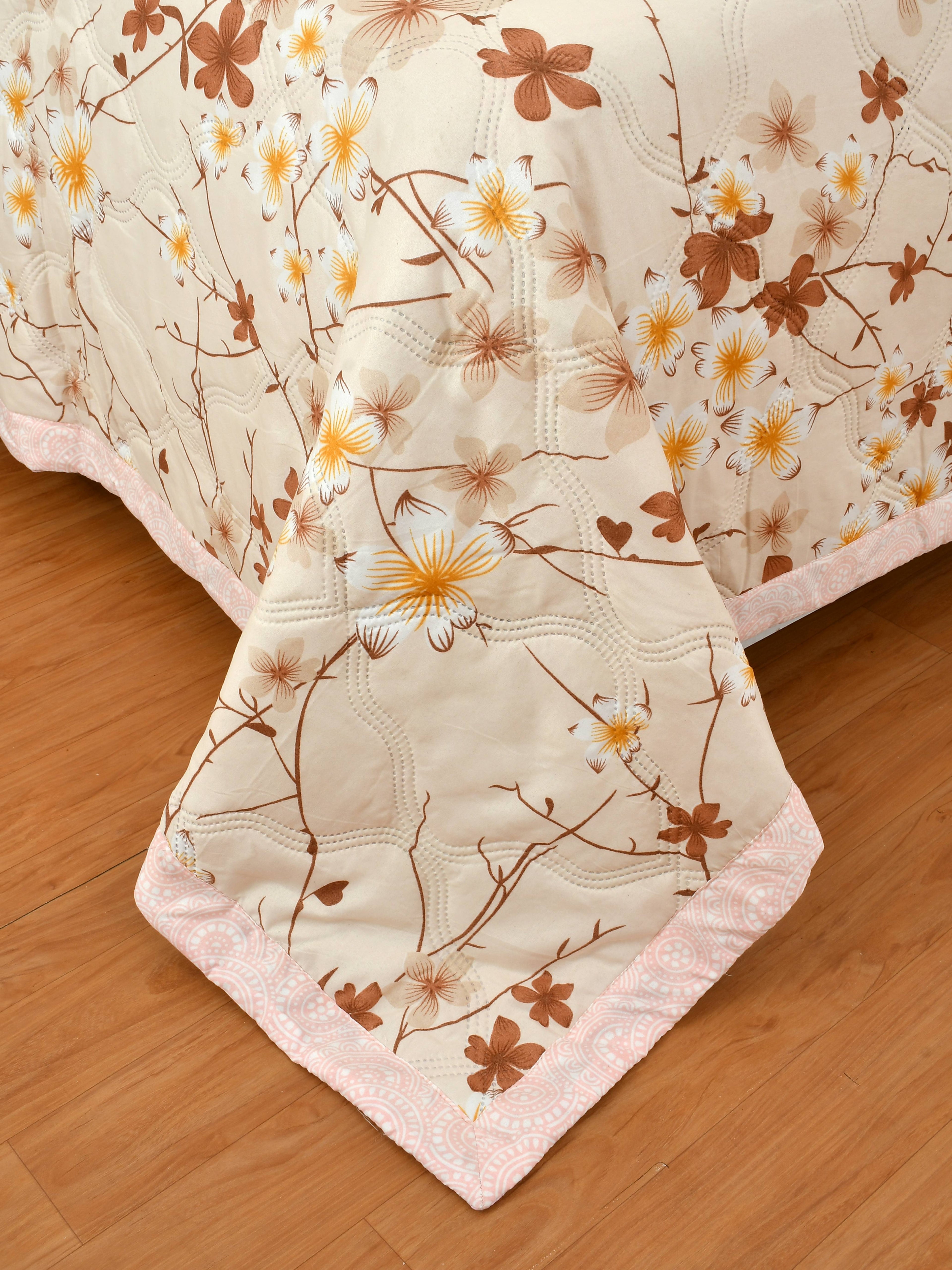Furnofy 200 GSM Premium King Size Reversible Comforter/Quilt (220x224 cm) - Microfiber, Pack of 1