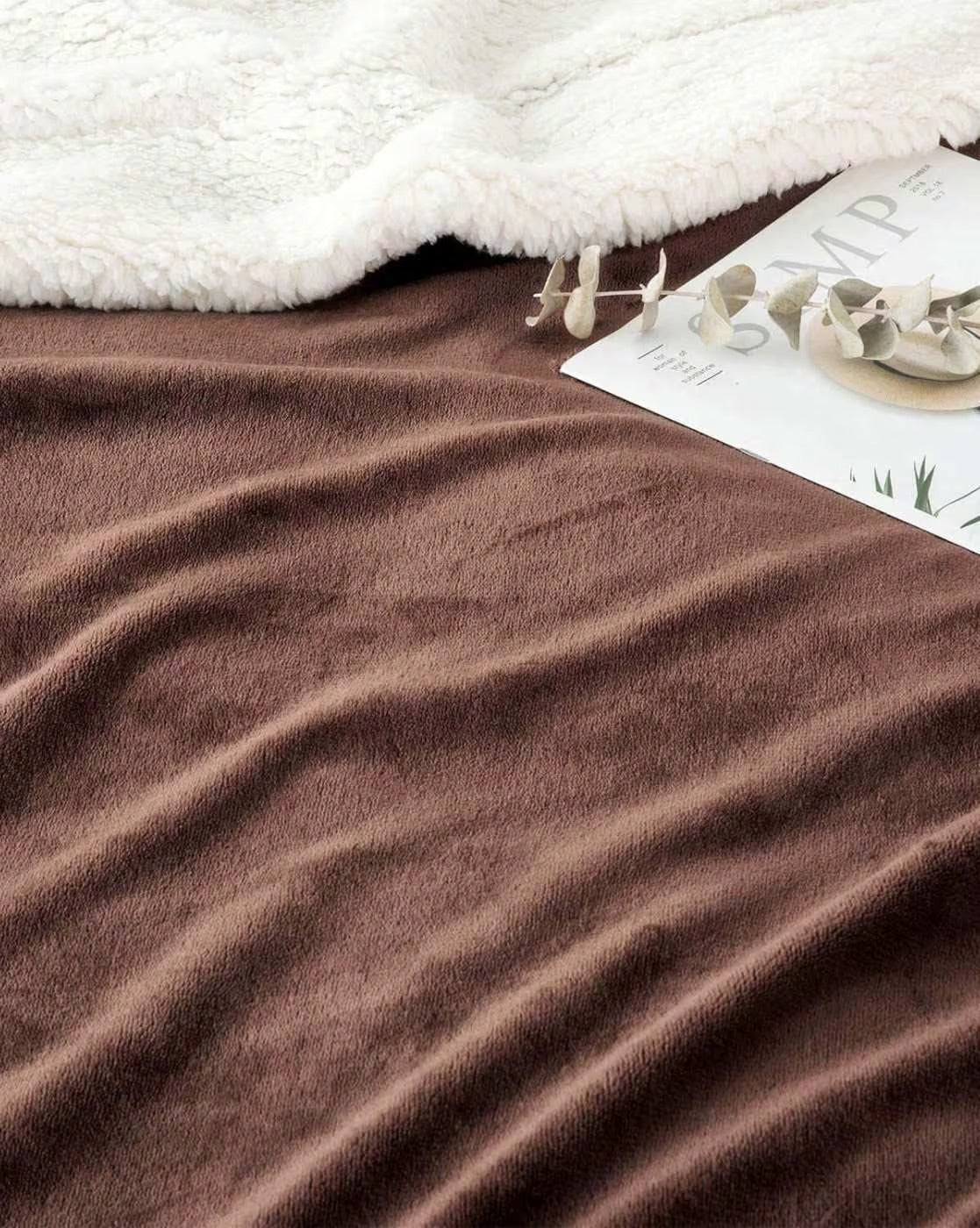 Furnofy Premium Soft Sherpa Warm Blankets (85x90 Inches) - Dark Coffee