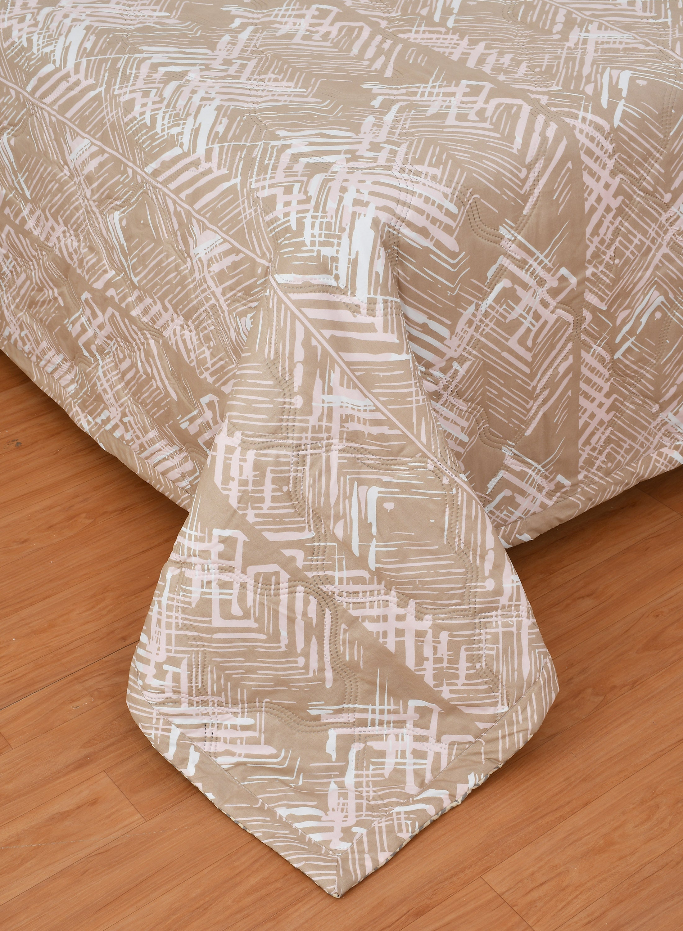Furnofy 200 GSM Premium King Size Reversible Comforter/Quilt (220x224 cm) - Microfiber, Pack of 1, Abstract Brown