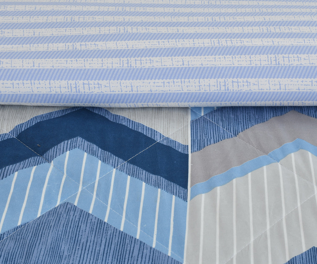 Furnofy 220 GSM Premium King Size Reversible Comforter/Quilt (220x224 cm) - Microfiber, Pack of 1, Abstract Blue