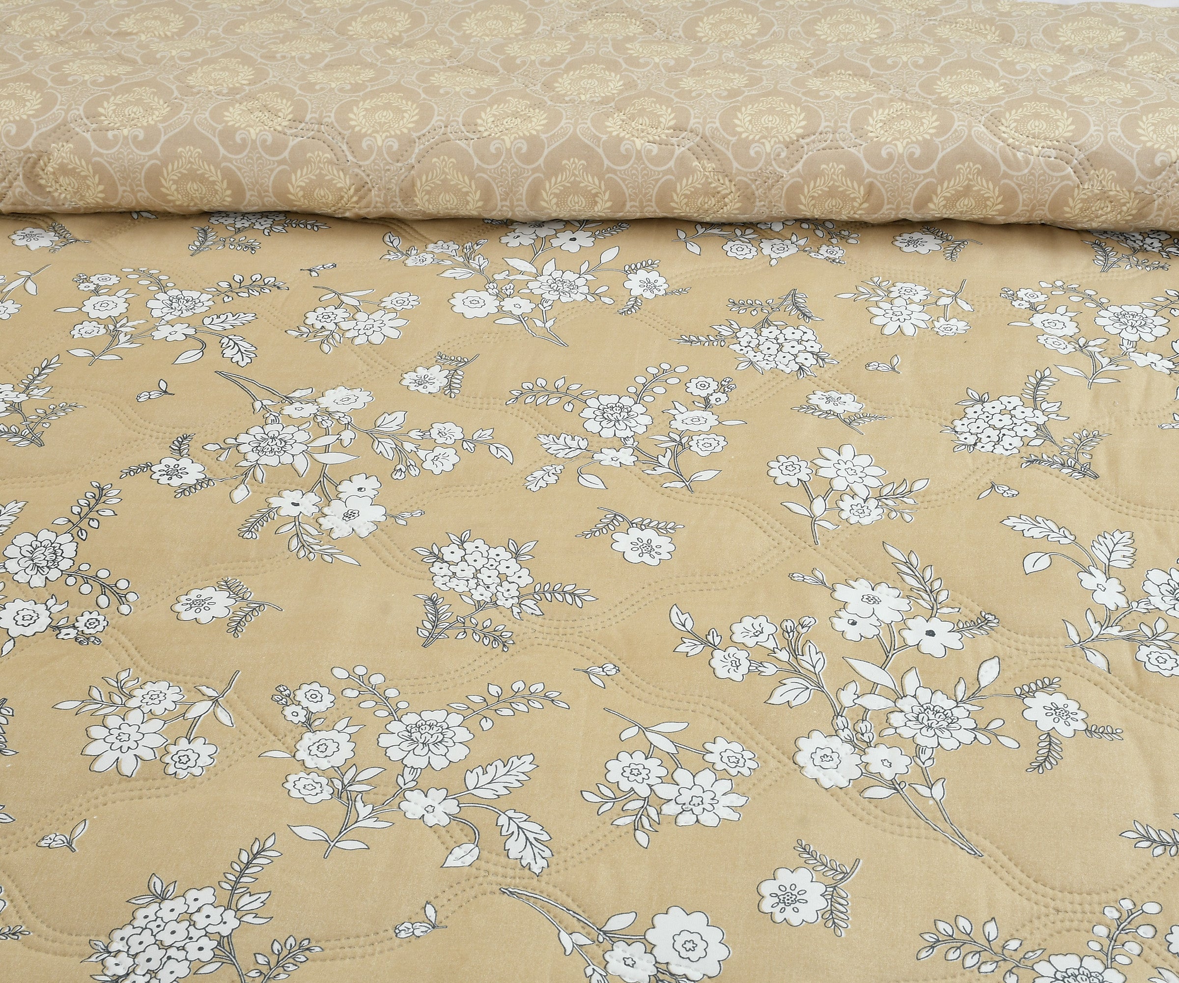 Furnofy 200 GSM Premium King Size Reversible Comforter/Quilt (220x224 cm) - Microfiber, Pack of 1, Floral Brown