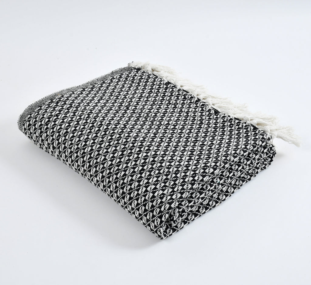 Furnofy Cotton Hand Knitted Throw Diamond Design Blanket (50 x 60 Inches), Black & White