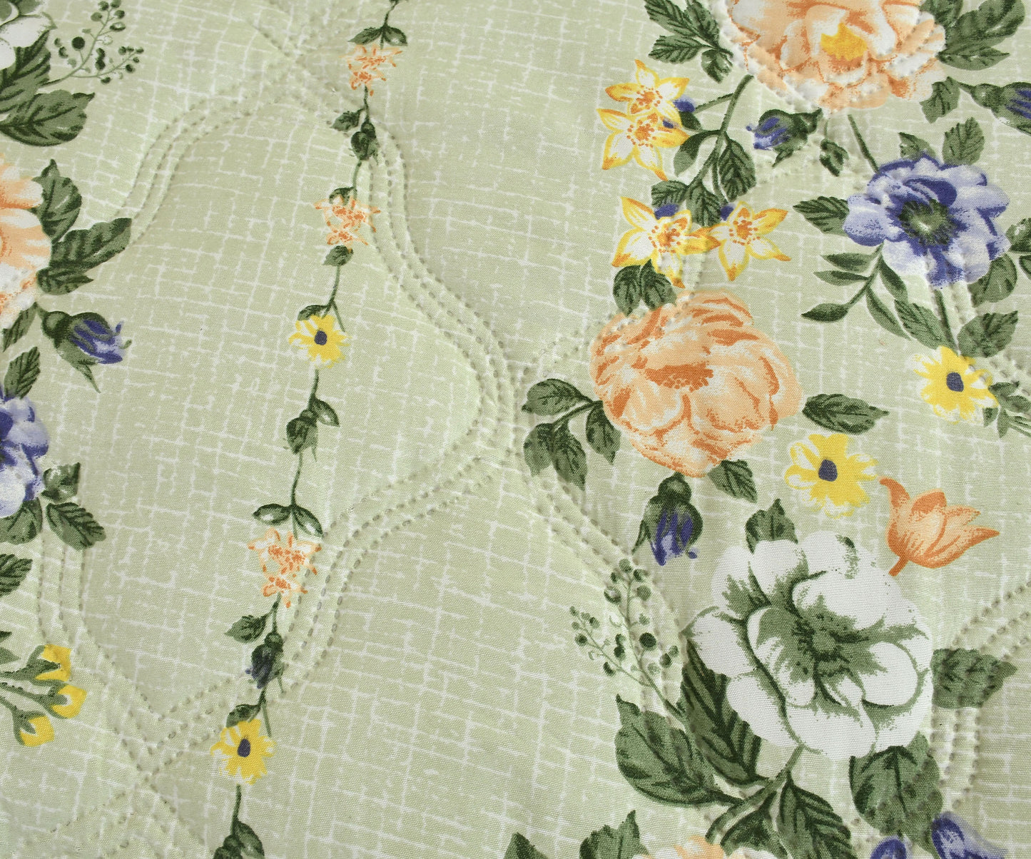 Furnofy 200 GSM Premium King Size Reversible Comforter/Quilt (220x224 cm) - Microfiber, Pack of 1