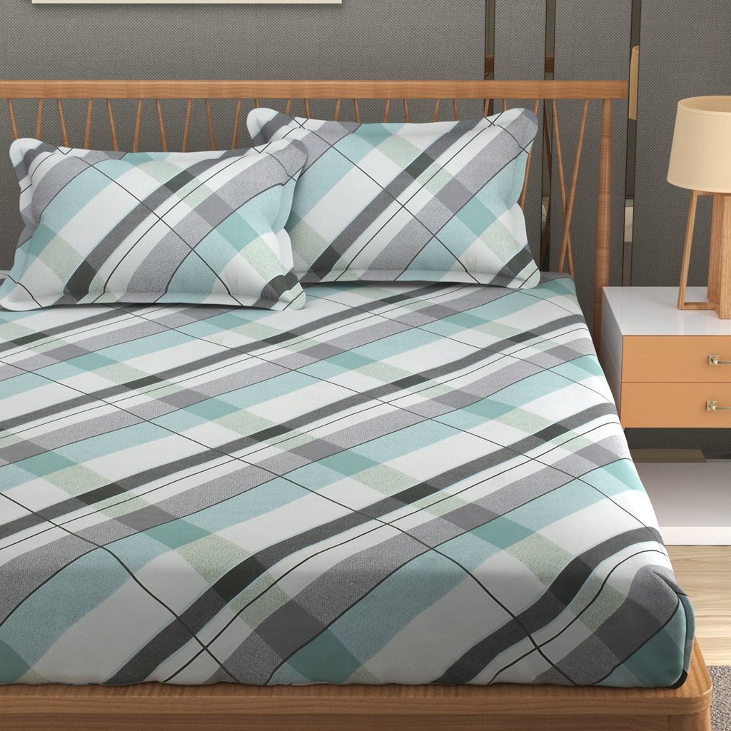 Furnofy Premium Fitted Double Bedsheet with 2 Pillow Covers (L-78" x B-72" + 6" Pocket) - Fitted, White & Aqua